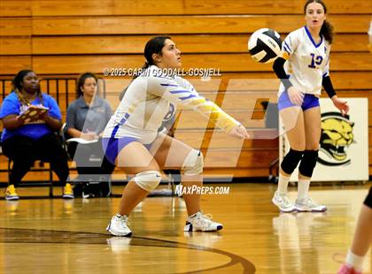 Thumbnail 2 in Richlands @ Croatan photogallery.