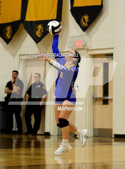 Thumbnail 3 in Richlands @ Croatan photogallery.