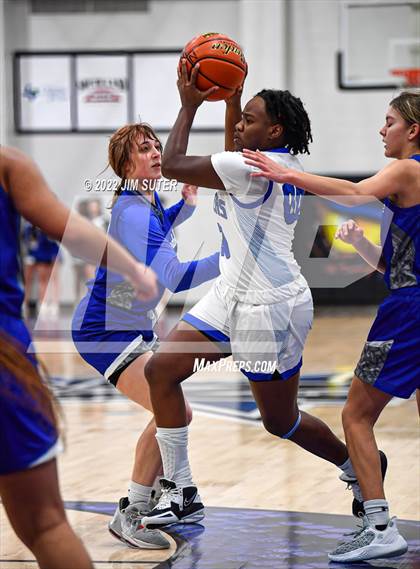Thumbnail 3 in Navasota vs Needville photogallery.