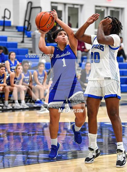 Thumbnail 2 in Navasota vs Needville photogallery.