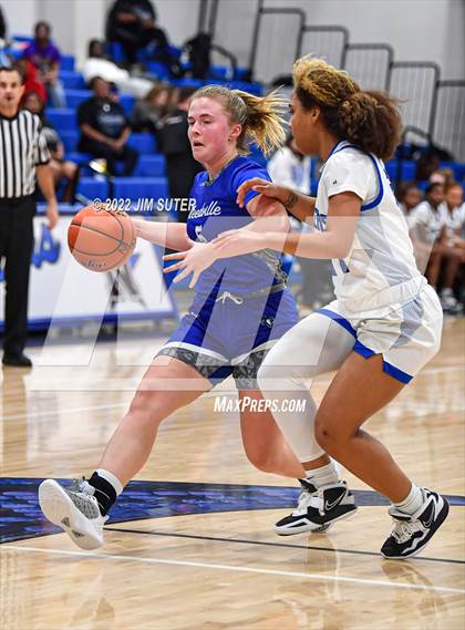 Thumbnail 3 in Navasota vs Needville photogallery.