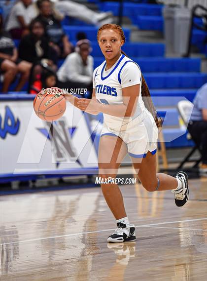 Thumbnail 3 in Navasota vs Needville photogallery.
