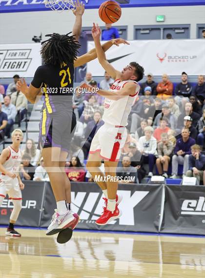 Thumbnail 3 in Montverde Academy vs. American Fork (5 for the Fight National Hoopfest) photogallery.
