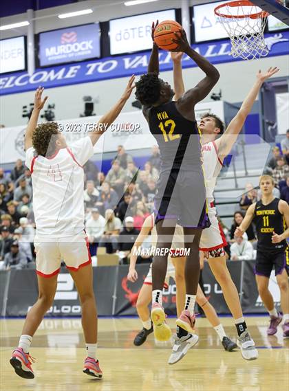 Thumbnail 2 in Montverde Academy vs. American Fork (5 for the Fight National Hoopfest) photogallery.