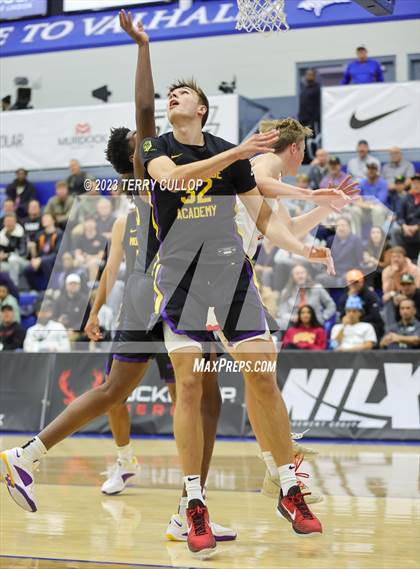 Thumbnail 3 in Montverde Academy vs. American Fork (5 for the Fight National Hoopfest) photogallery.