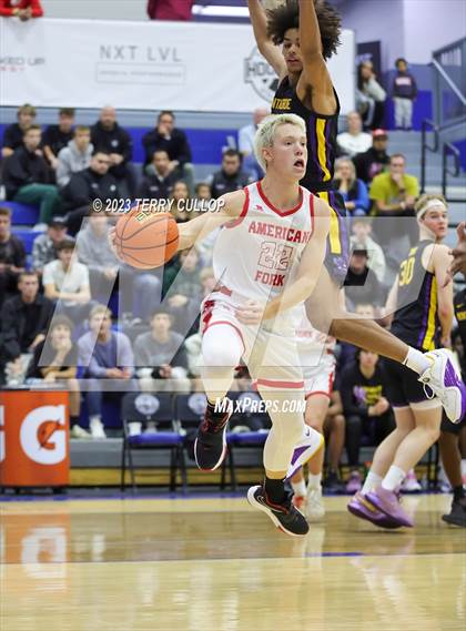 Thumbnail 2 in Montverde Academy vs. American Fork (5 for the Fight National Hoopfest) photogallery.
