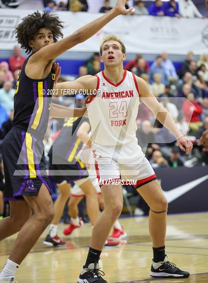 Thumbnail 2 in Montverde Academy vs. American Fork (5 for the Fight National Hoopfest) photogallery.