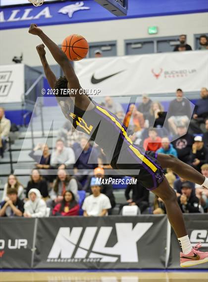 Thumbnail 2 in Montverde Academy vs. American Fork (5 for the Fight National Hoopfest) photogallery.