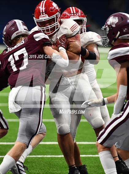 Thumbnail 3 in Industrial vs Columbus (UIL 3A D1 Region 4 Regional) photogallery.