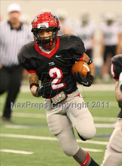 Thumbnail 3 in Cedar Hill vs. Carroll (5A Division 1 Area Playoff )    photogallery.