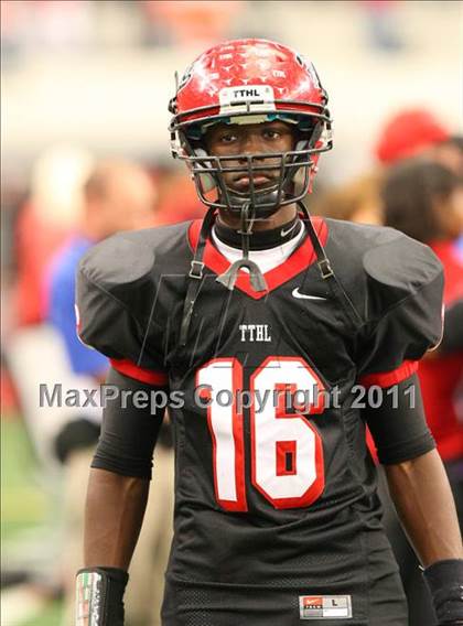 Thumbnail 2 in Cedar Hill vs. Carroll (5A Division 1 Area Playoff )    photogallery.
