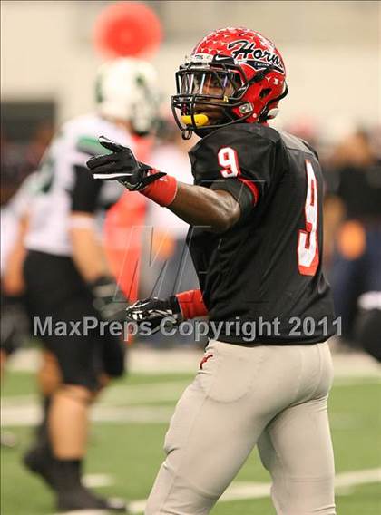 Thumbnail 3 in Cedar Hill vs. Carroll (5A Division 1 Area Playoff )    photogallery.