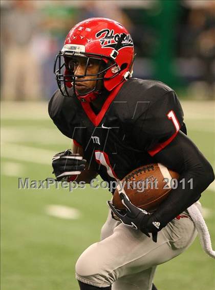 Thumbnail 3 in Cedar Hill vs. Carroll (5A Division 1 Area Playoff )    photogallery.