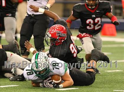 Thumbnail 2 in Cedar Hill vs. Carroll (5A Division 1 Area Playoff )    photogallery.