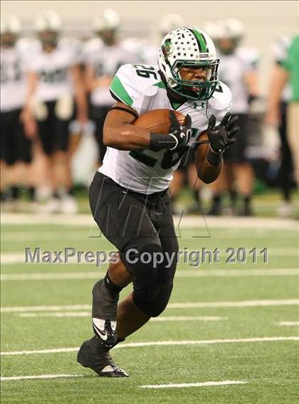 Thumbnail 2 in Cedar Hill vs. Carroll (5A Division 1 Area Playoff )    photogallery.