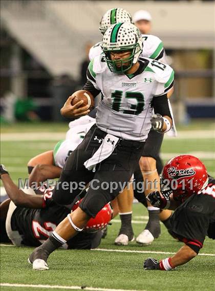 Thumbnail 1 in Cedar Hill vs. Carroll (5A Division 1 Area Playoff )    photogallery.