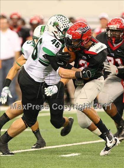 Thumbnail 2 in Cedar Hill vs. Carroll (5A Division 1 Area Playoff )    photogallery.