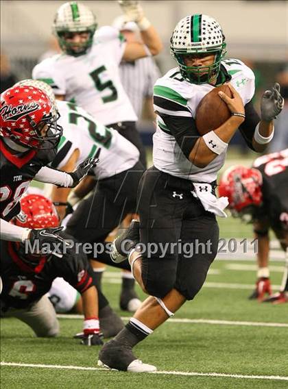 Thumbnail 2 in Cedar Hill vs. Carroll (5A Division 1 Area Playoff )    photogallery.