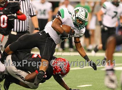 Thumbnail 2 in Cedar Hill vs. Carroll (5A Division 1 Area Playoff )    photogallery.