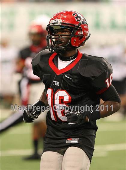 Thumbnail 2 in Cedar Hill vs. Carroll (5A Division 1 Area Playoff )    photogallery.