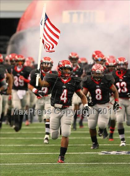 Thumbnail 3 in Cedar Hill vs. Carroll (5A Division 1 Area Playoff )    photogallery.