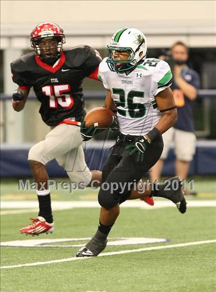 Thumbnail 3 in Cedar Hill vs. Carroll (5A Division 1 Area Playoff )    photogallery.