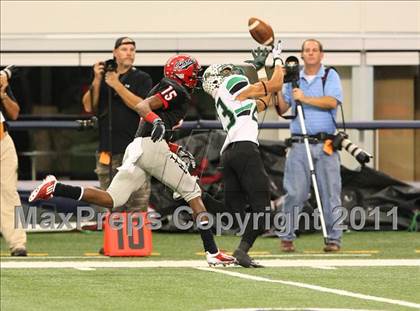 Thumbnail 1 in Cedar Hill vs. Carroll (5A Division 1 Area Playoff )    photogallery.