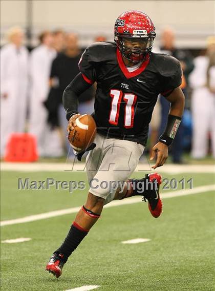 Thumbnail 2 in Cedar Hill vs. Carroll (5A Division 1 Area Playoff )    photogallery.