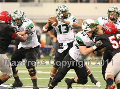 Thumbnail 3 in Cedar Hill vs. Carroll (5A Division 1 Area Playoff )    photogallery.