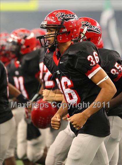 Thumbnail 3 in Cedar Hill vs. Carroll (5A Division 1 Area Playoff )    photogallery.