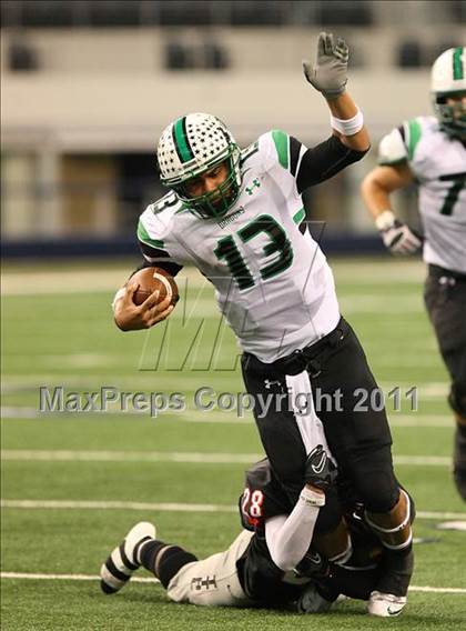 Thumbnail 1 in Cedar Hill vs. Carroll (5A Division 1 Area Playoff )    photogallery.