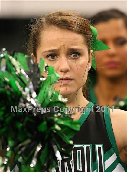 Thumbnail 1 in Cedar Hill vs. Carroll (5A Division 1 Area Playoff )    photogallery.