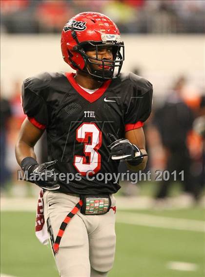 Thumbnail 3 in Cedar Hill vs. Carroll (5A Division 1 Area Playoff )    photogallery.