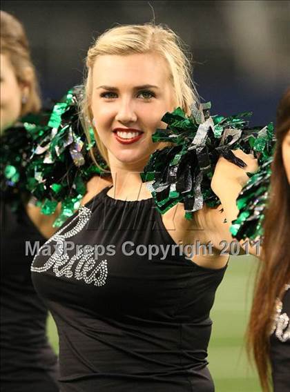 Thumbnail 3 in Cedar Hill vs. Carroll (5A Division 1 Area Playoff )    photogallery.