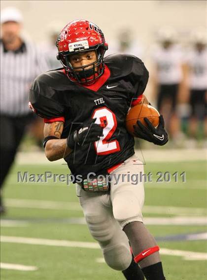 Thumbnail 1 in Cedar Hill vs. Carroll (5A Division 1 Area Playoff )    photogallery.