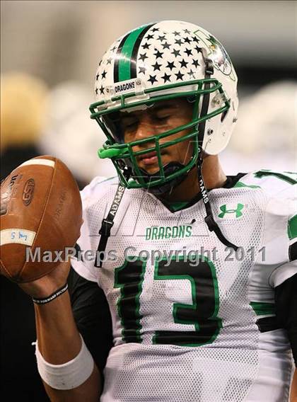 Thumbnail 3 in Cedar Hill vs. Carroll (5A Division 1 Area Playoff )    photogallery.
