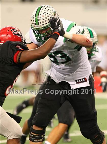 Thumbnail 2 in Cedar Hill vs. Carroll (5A Division 1 Area Playoff )    photogallery.