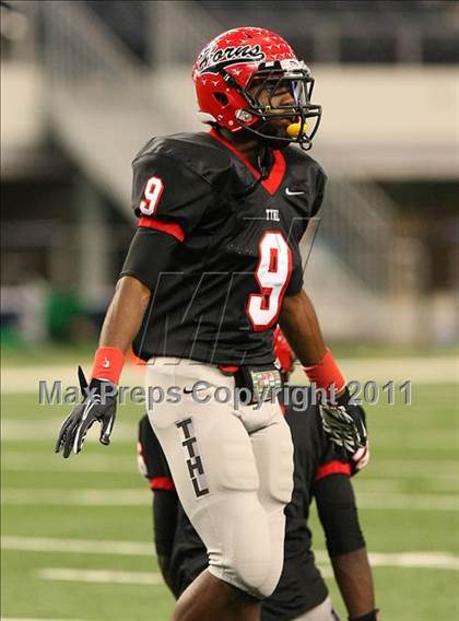 Thumbnail 3 in Cedar Hill vs. Carroll (5A Division 1 Area Playoff )    photogallery.