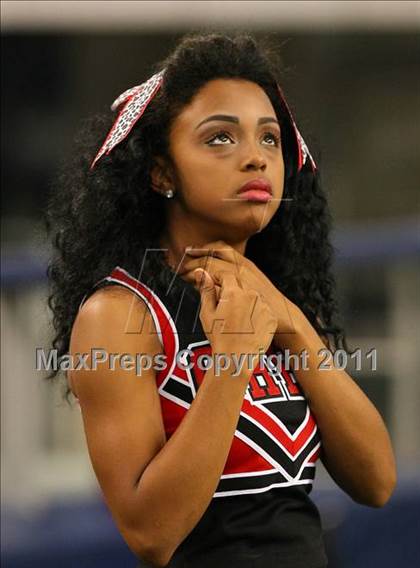 Thumbnail 2 in Cedar Hill vs. Carroll (5A Division 1 Area Playoff )    photogallery.