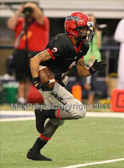 Thumbnail 3 in Cedar Hill vs. Carroll (5A Division 1 Area Playoff )    photogallery.