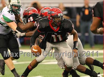 Thumbnail 1 in Cedar Hill vs. Carroll (5A Division 1 Area Playoff )    photogallery.