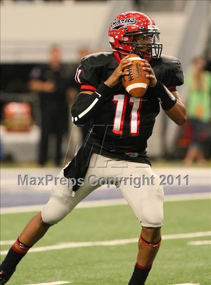 Thumbnail 2 in Cedar Hill vs. Carroll (5A Division 1 Area Playoff )    photogallery.