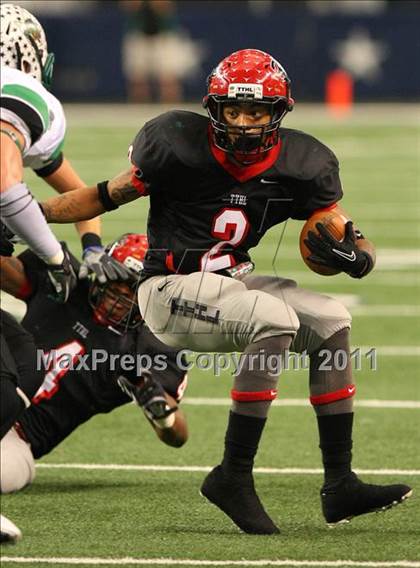 Thumbnail 1 in Cedar Hill vs. Carroll (5A Division 1 Area Playoff )    photogallery.