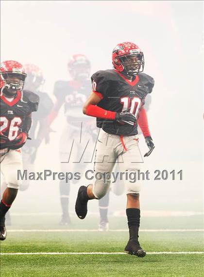 Thumbnail 1 in Cedar Hill vs. Carroll (5A Division 1 Area Playoff )    photogallery.
