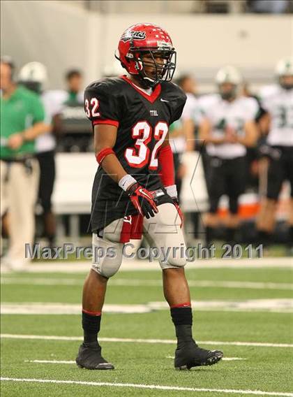 Thumbnail 1 in Cedar Hill vs. Carroll (5A Division 1 Area Playoff )    photogallery.