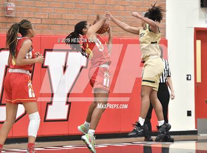 Thumbnail 3 in Cathedral Catholic vs. Long Beach Poly (Troy Classic) photogallery.