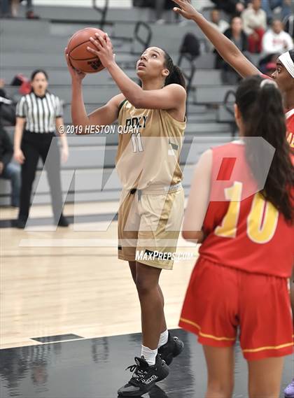 Thumbnail 3 in Cathedral Catholic vs. Long Beach Poly (Troy Classic) photogallery.