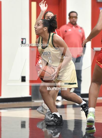 Thumbnail 3 in Cathedral Catholic vs. Long Beach Poly (Troy Classic) photogallery.