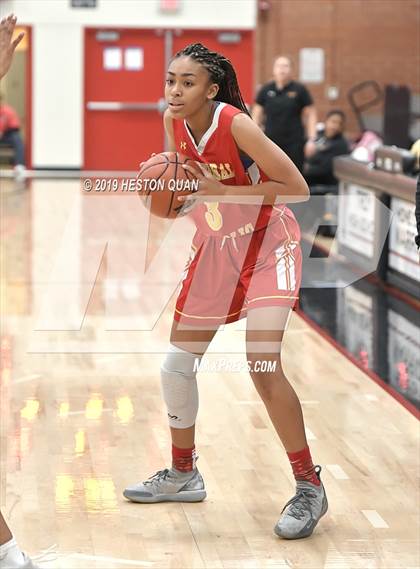 Thumbnail 1 in Cathedral Catholic vs. Long Beach Poly (Troy Classic) photogallery.