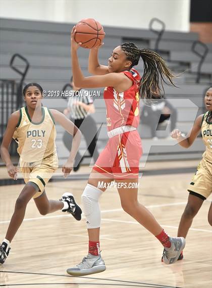 Thumbnail 1 in Cathedral Catholic vs. Long Beach Poly (Troy Classic) photogallery.